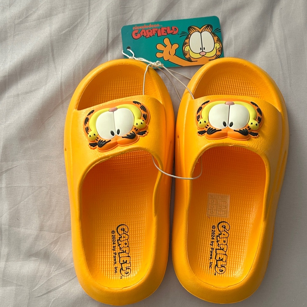 SHEIN Kids Garfield Slide Sandals - Bright Orange size 12
